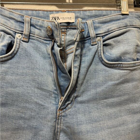 COPY - 👖 ZARA LIGHT WASH STRAIGHT ANKLE LENGTH RAW HEM JEANS size 4 - Picture 7 of 9